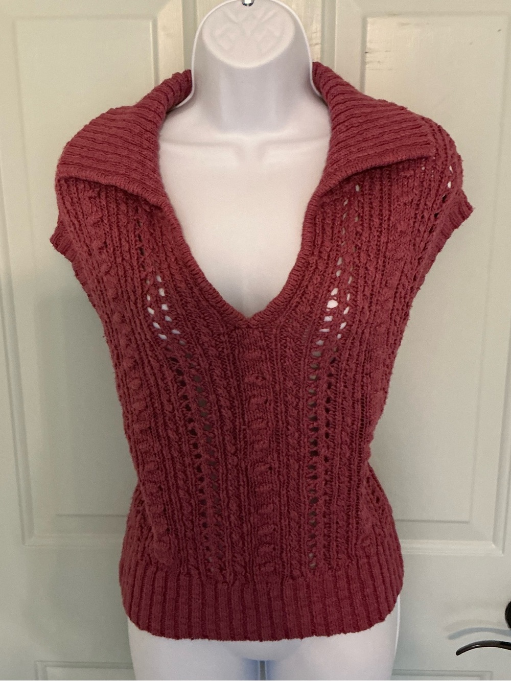 a.n.a Rose-Pink Cable Knit V-Neck Sleeveless Sweater